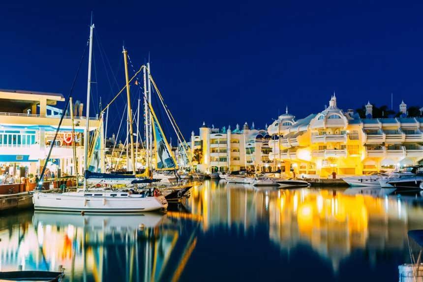 Suite Ron In Marina 2 People Puerto Deportivo เบนัลมาเดนา ภายนอก รูปภาพ